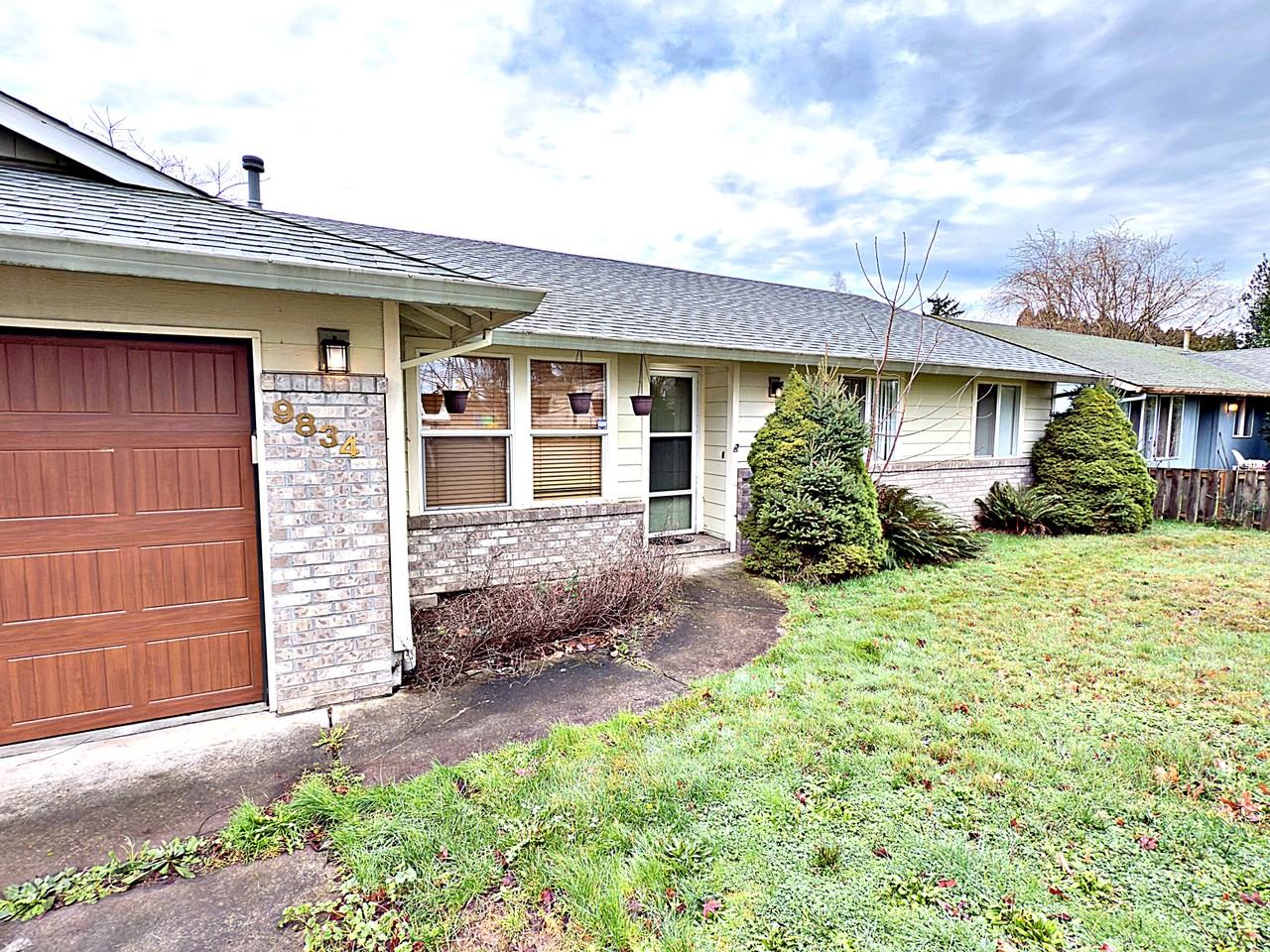 9834 Se Clinton St #1 - Photo 2 of 29