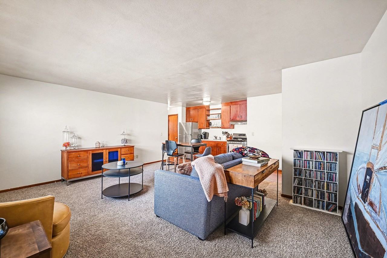 2017 Commerce Blvd - Photo 7 of 39