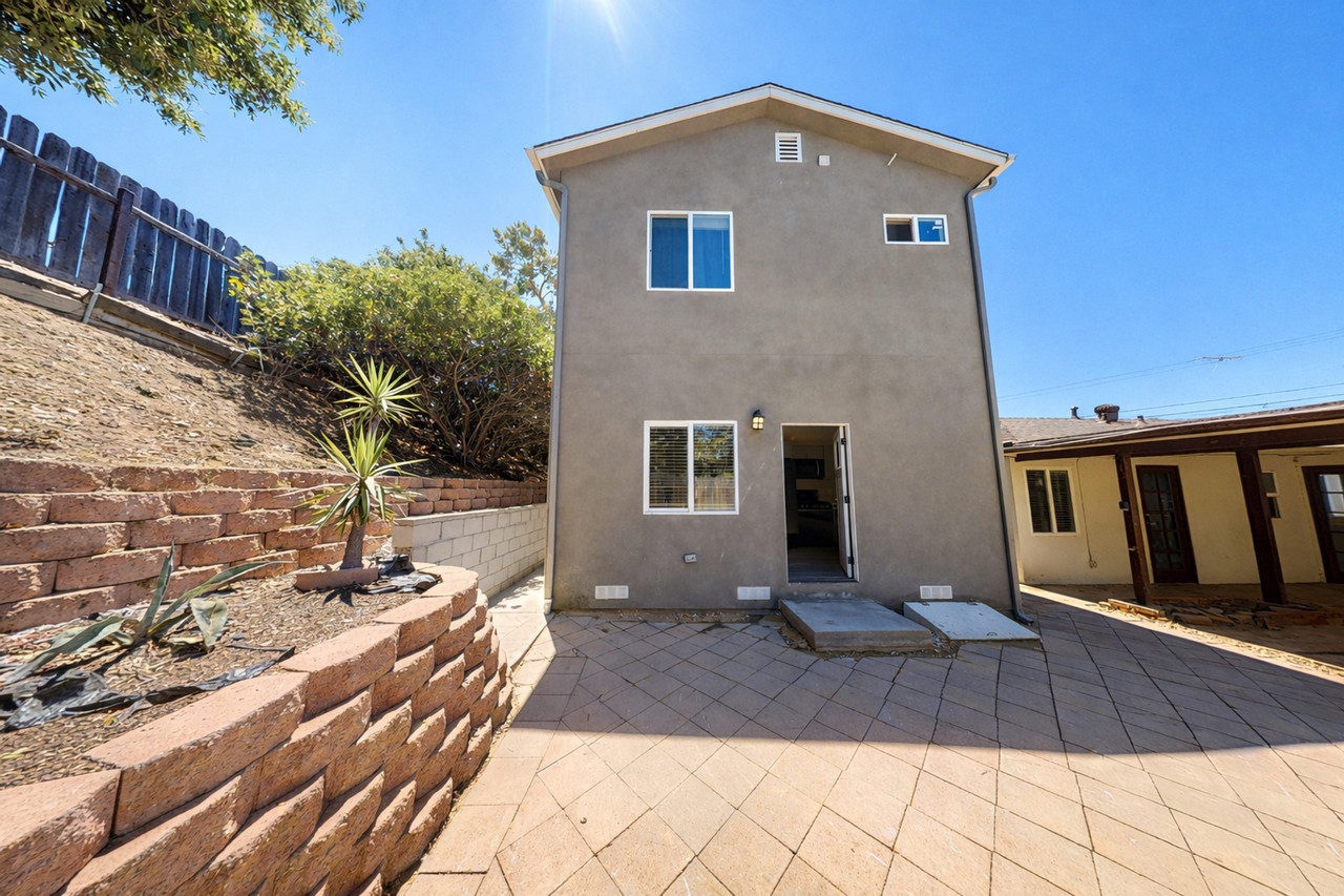 5239 Tipton St - Photo 2 of 20