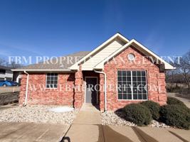 featured image of 1203 N Clay St #F