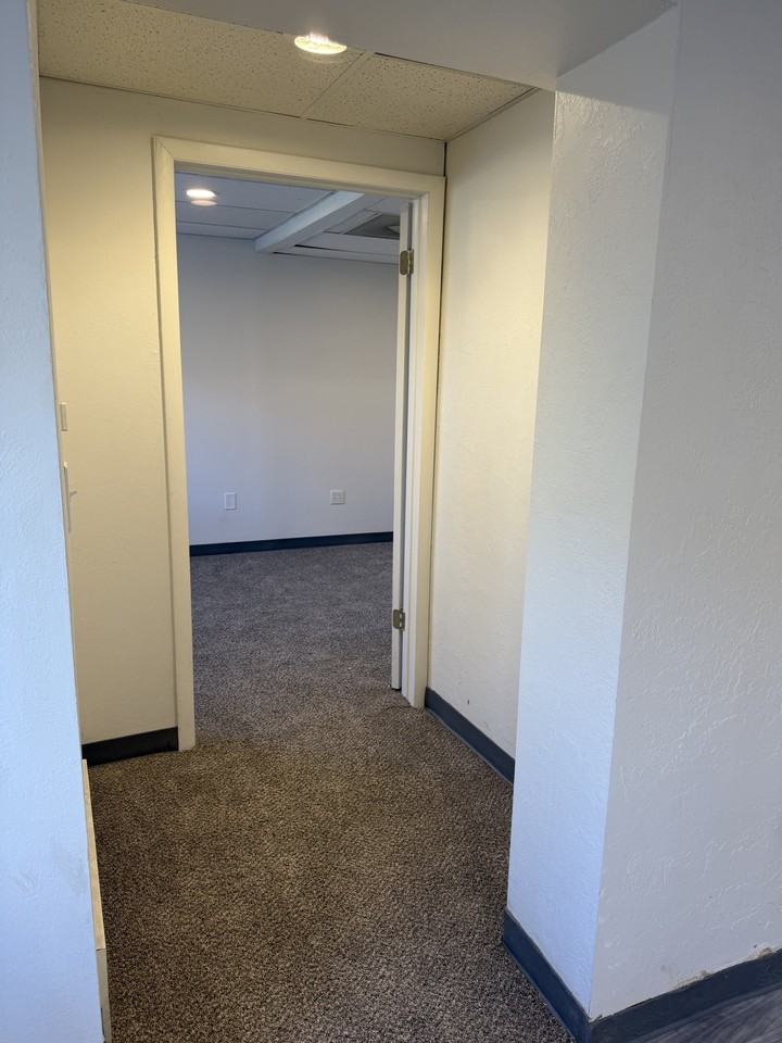 1510 Washington Blvd #2 - Photo 6 of 20