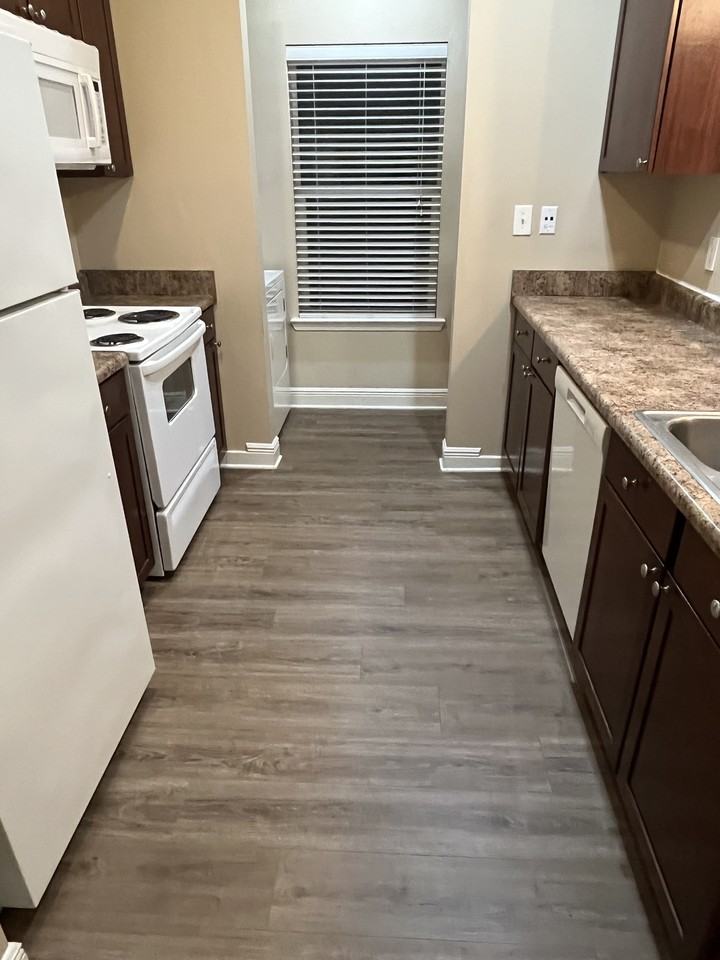 12053 Highland Ave #D - Photo 4 of 22