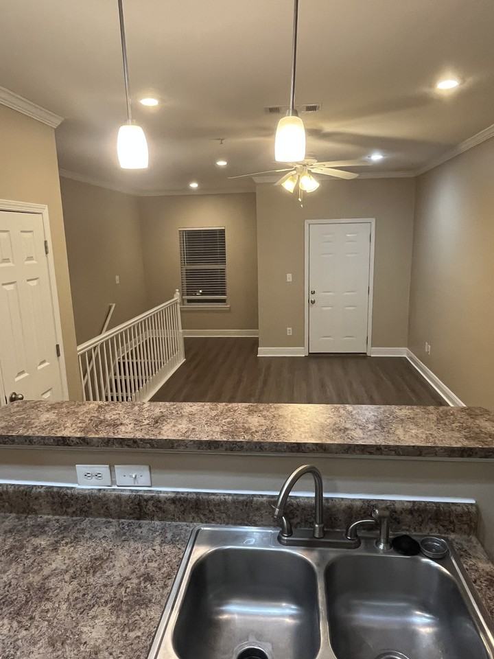 12053 Highland Ave #D - Photo 5 of 22