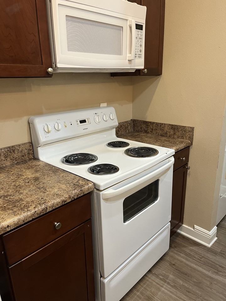 12053 Highland Ave #D - Photo 7 of 22