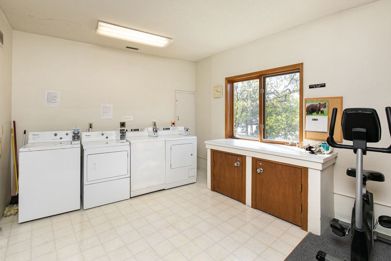 2929 Beaver Ave - Photo 4 of 28