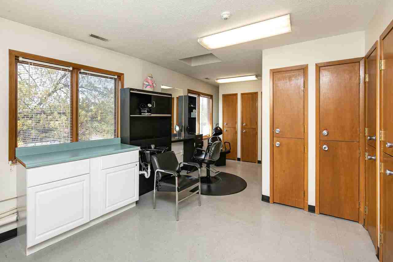 2929 Beaver Ave - Photo 5 of 28