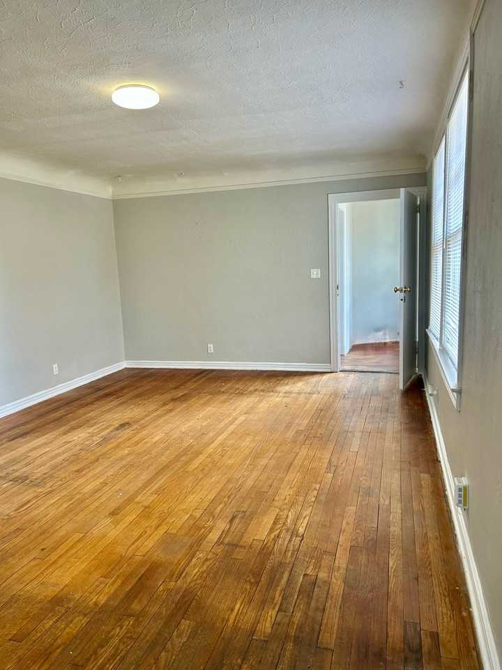 1215 Willow Branch Ave #1 - Photo 6 of 26