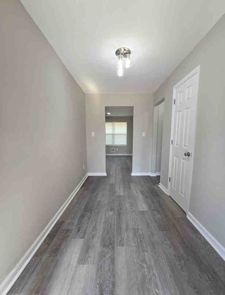 2327 Tobacco Rd #1 - Photo 6 of 30