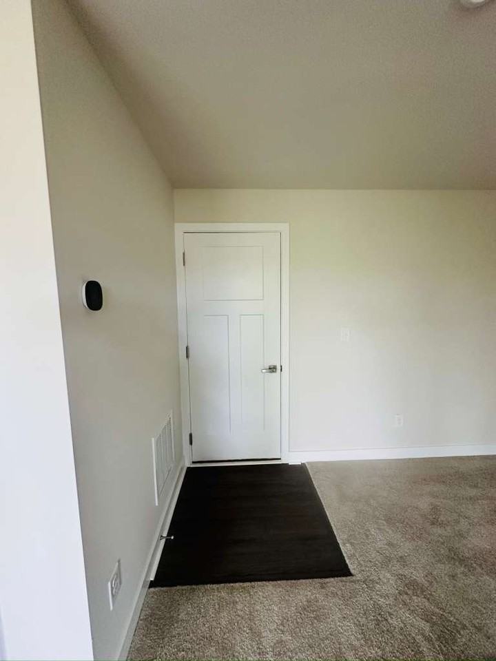 9904 Oaklawn Blvd Nw #1 - Photo 4 of 28