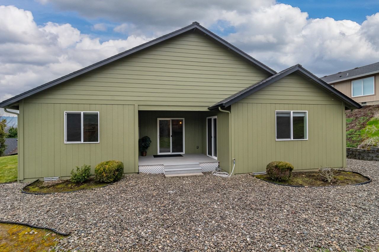 233 Palmdale Ave #1 - Photo 6 of 42