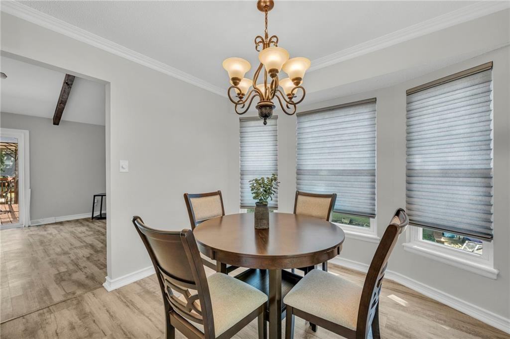 305 Nw Shamrock Ave #1 - Photo 6 of 25