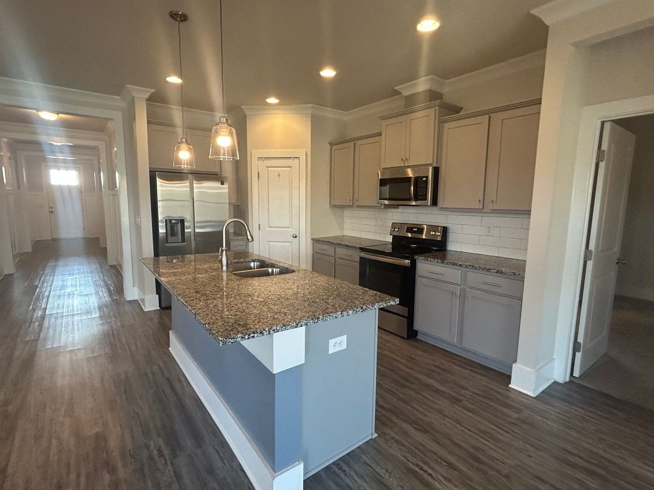 177 Cherry Laurel Dr - Photo 3 of 33