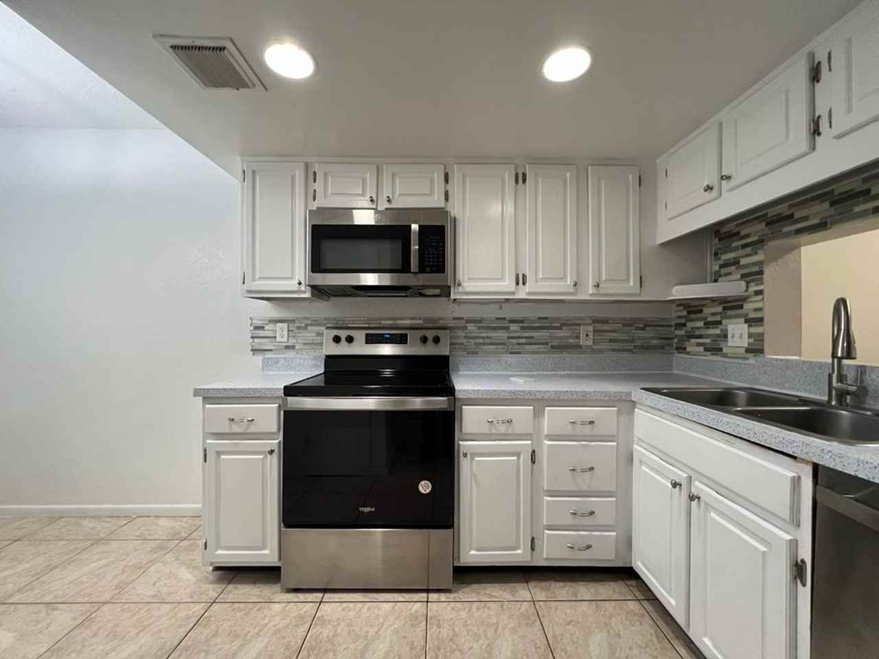 5409 Pine Creek Dr #1802A - Photo 2 of 41