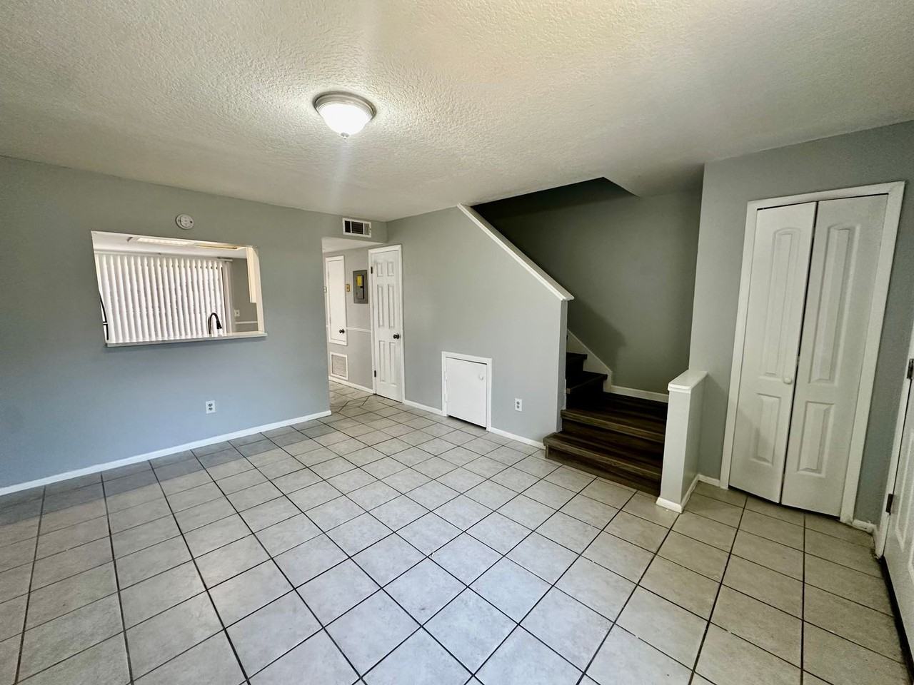 12164 Pepperdine Pl - Photo 4 of 16