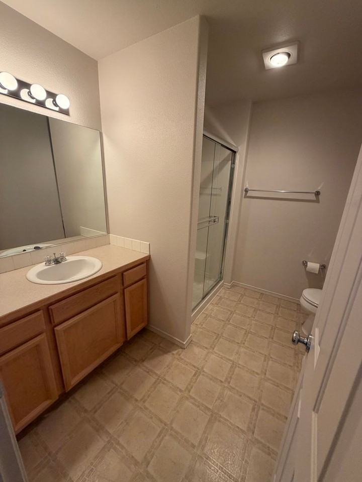 4909 Porlier Ln - Photo 3 of 24