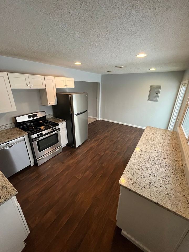 638 Kimberton Dr - Photo 7 of 15