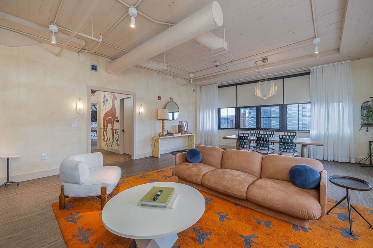 The Dean - Photo 4 of 26