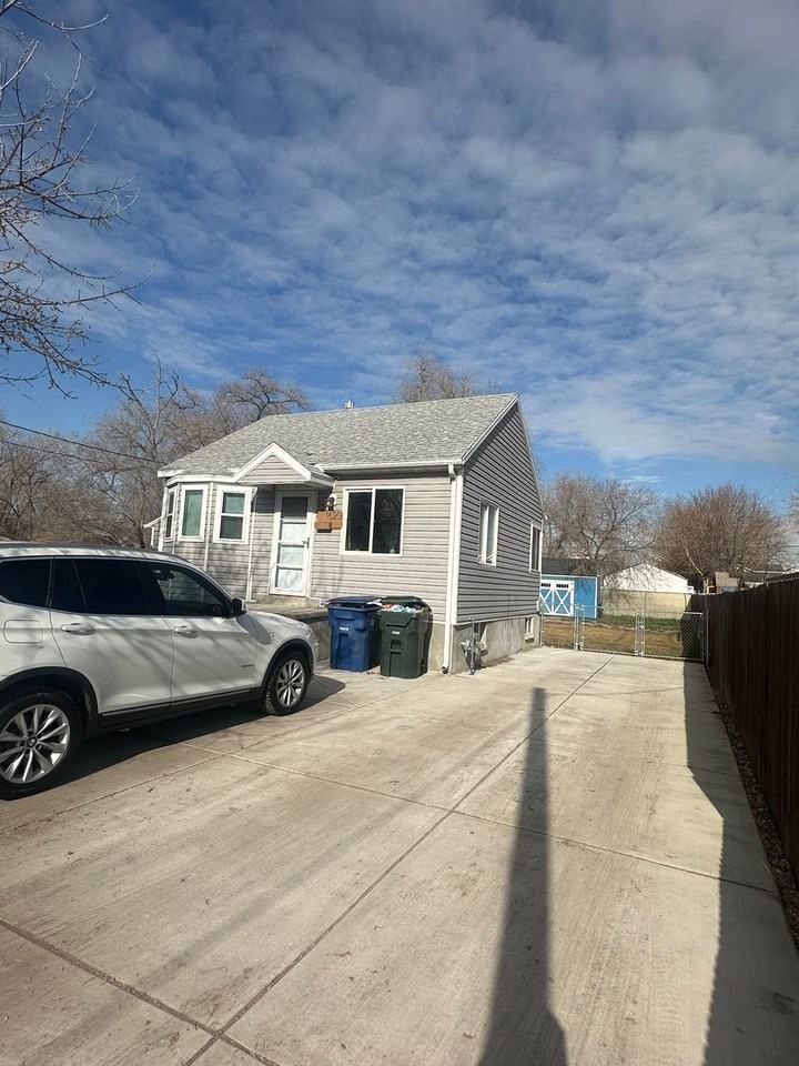 1620 W Warnock Ave - Photo 2 of 49