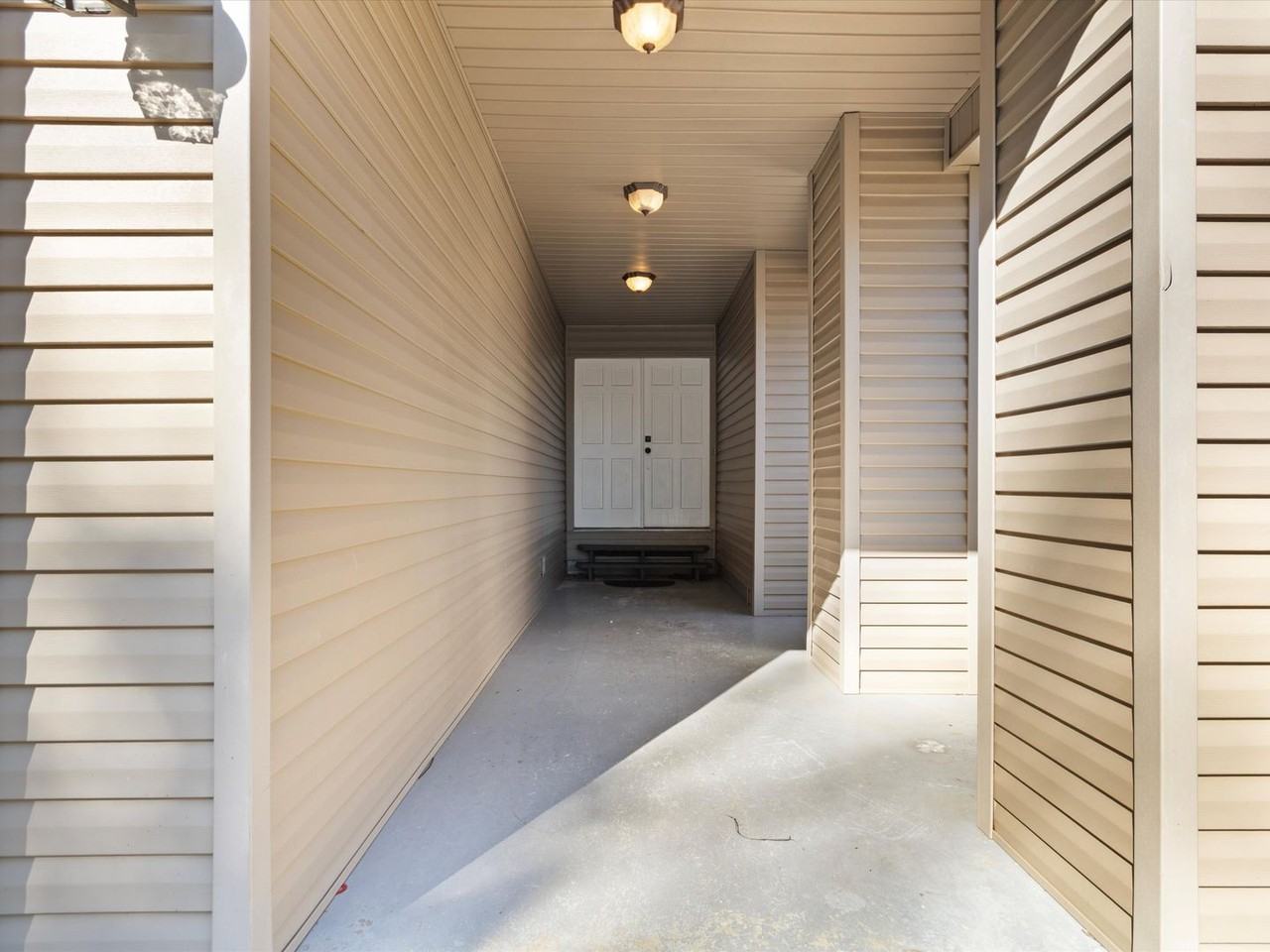 15375 Rise St - Photo 5 of 38