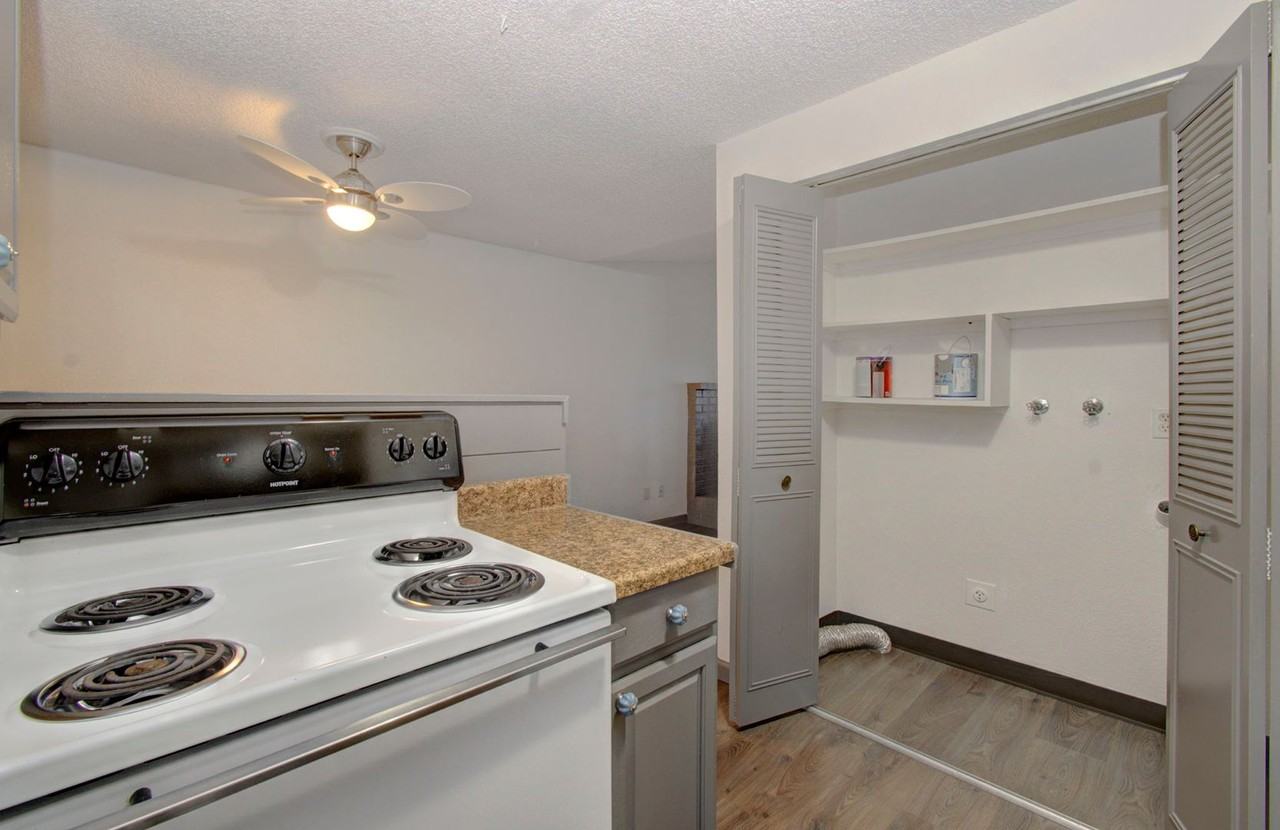 3512 Kauffman Ave #C - Photo 7 of 24