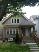featured image of 3429 N Oakland Ave