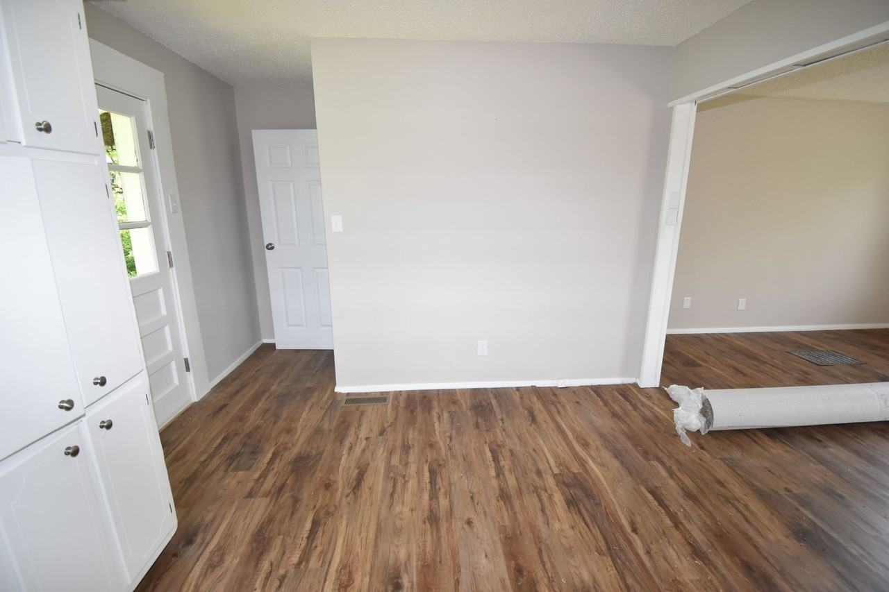 114 Bluegrass Rd - Photo 7 of 23