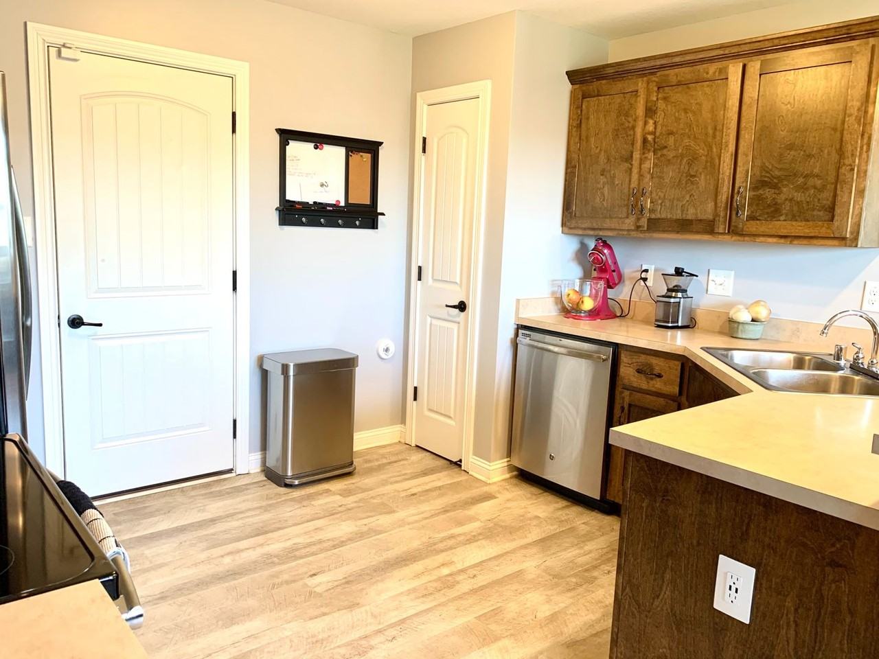 200 Buckshot Dr - Photo 6 of 20