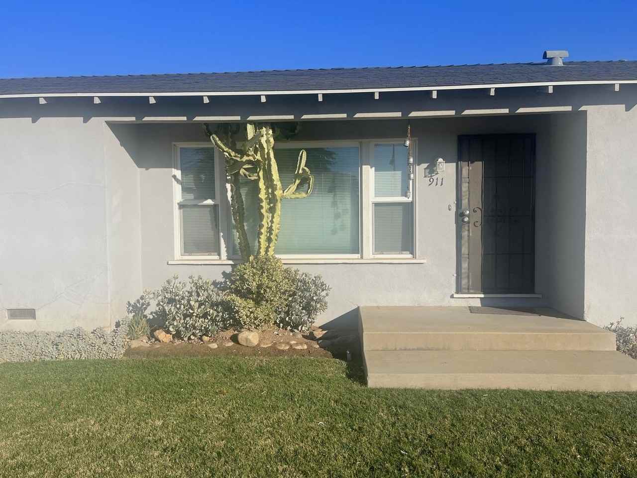 911 Park Ave - Photo 3 of 19