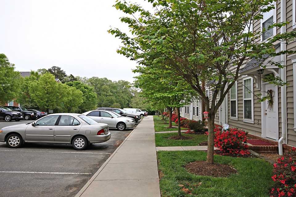 1039 Carrington Pl - Photo 2 of 17