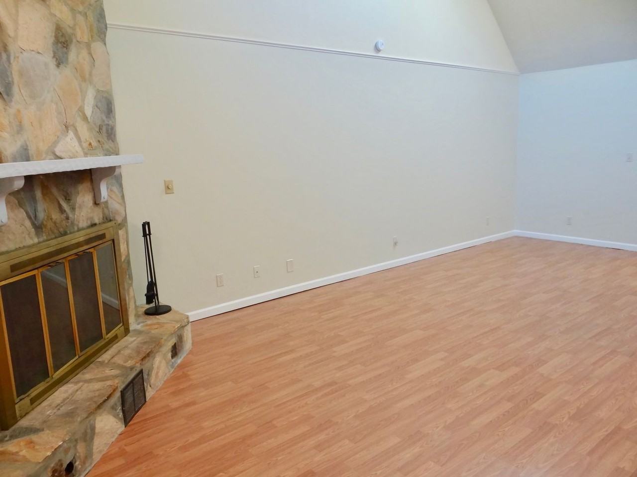 1841 Fairway Ridge Dr - Photo 5 of 26