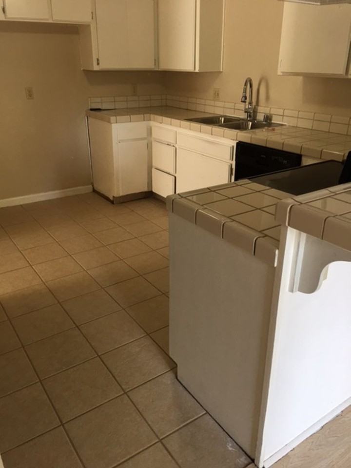 1219 Payne Ct - Photo 7 of 10