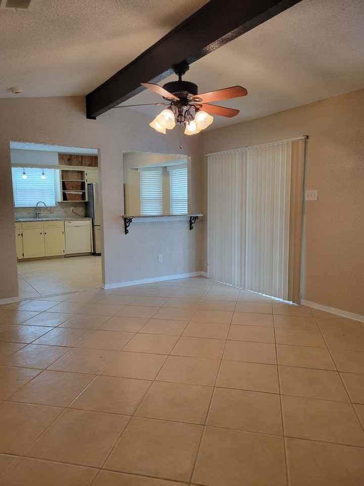 3707 Pilgram Dr - Photo 5 of 30