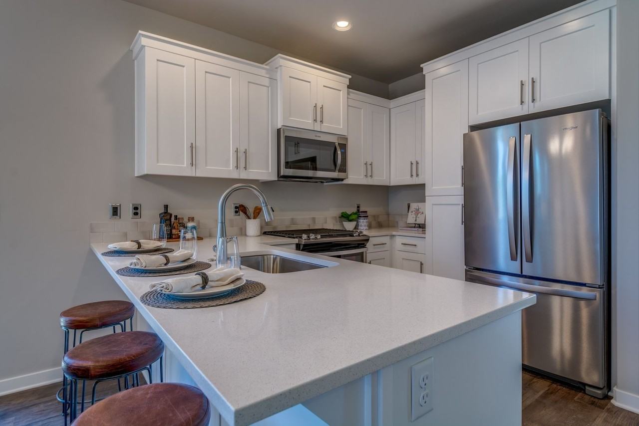 20697 Se Iron Horse Ln - Photo 6 of 11