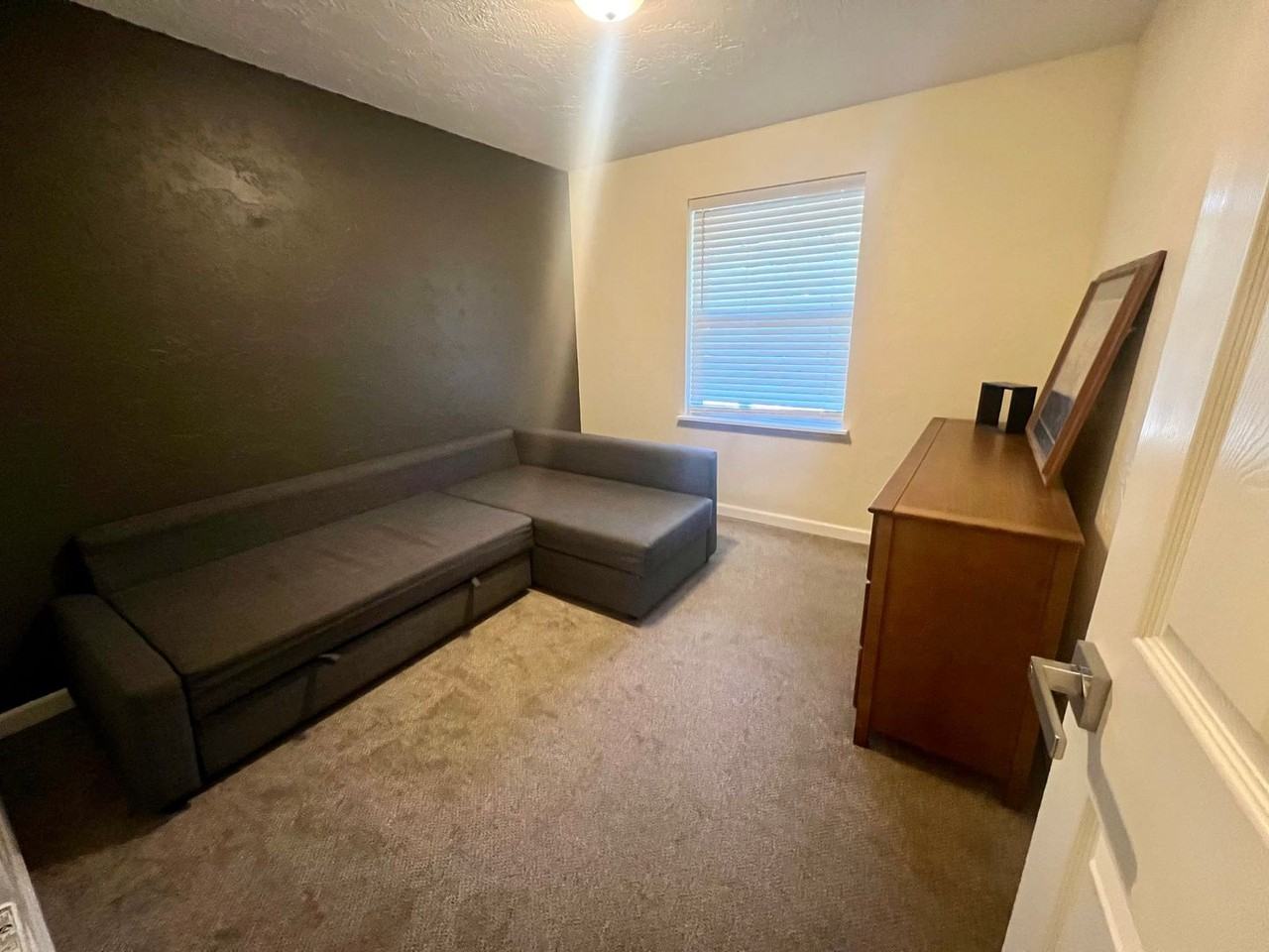 68 Sw Cleveland Ave - Photo 7 of 11