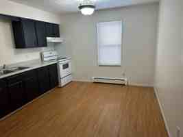 featured image of 428 9th St