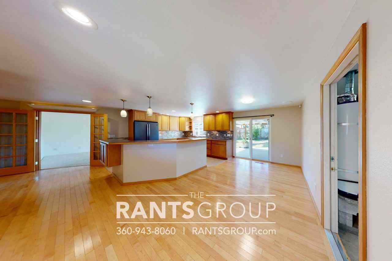 4227 Tarawa Pl Ne - Photo 7 of 34