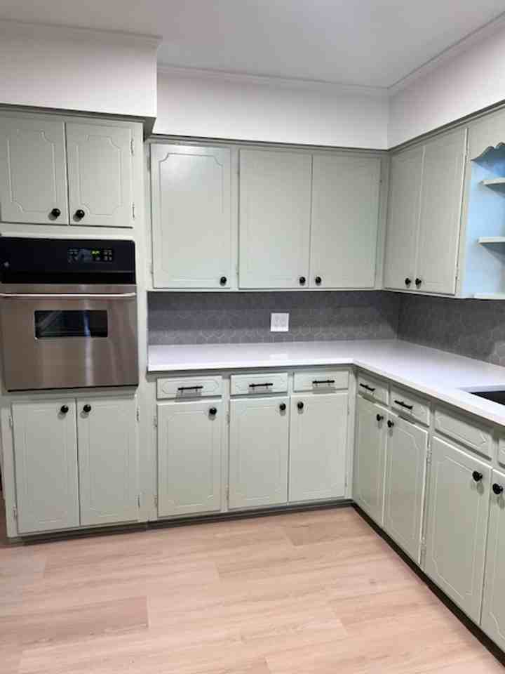 1705 Campbell St - Photo 6 of 18