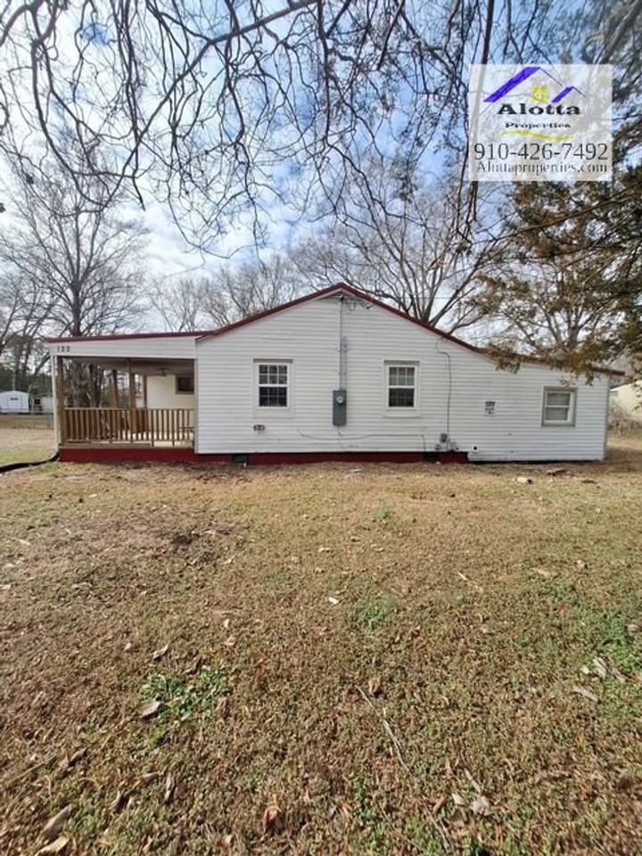 122 Douglas St - Photo 2 of 14