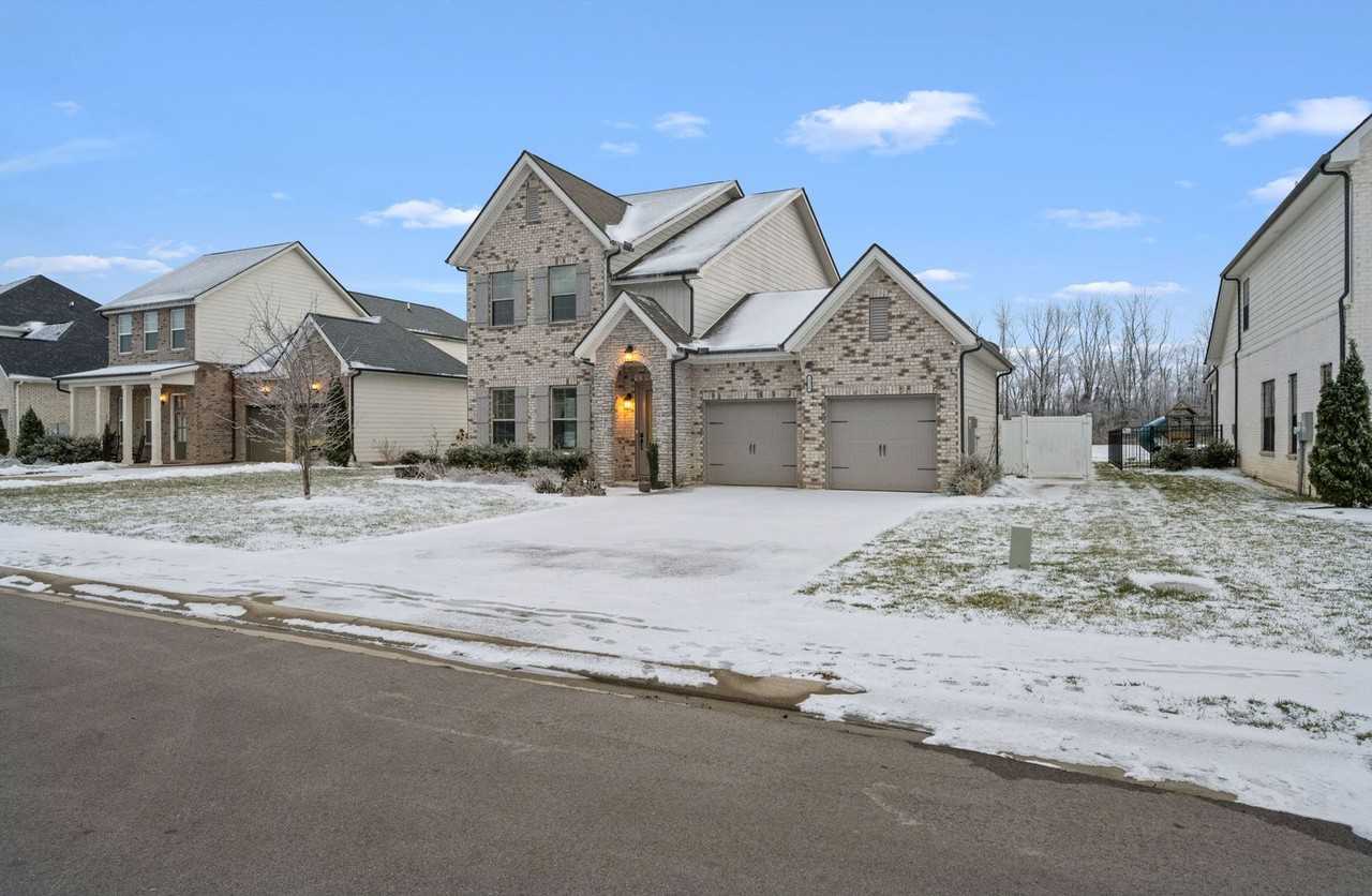 3525 Darrell Dr - Photo 3 of 41