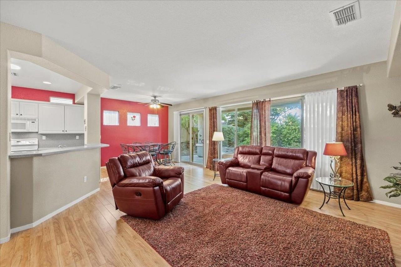 1975 Mary Rose Ln - Photo 2 of 12