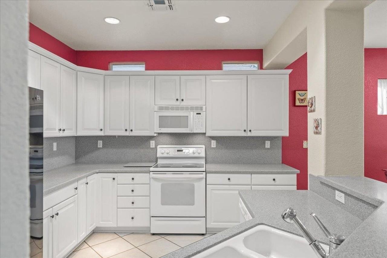 1975 Mary Rose Ln - Photo 7 of 12