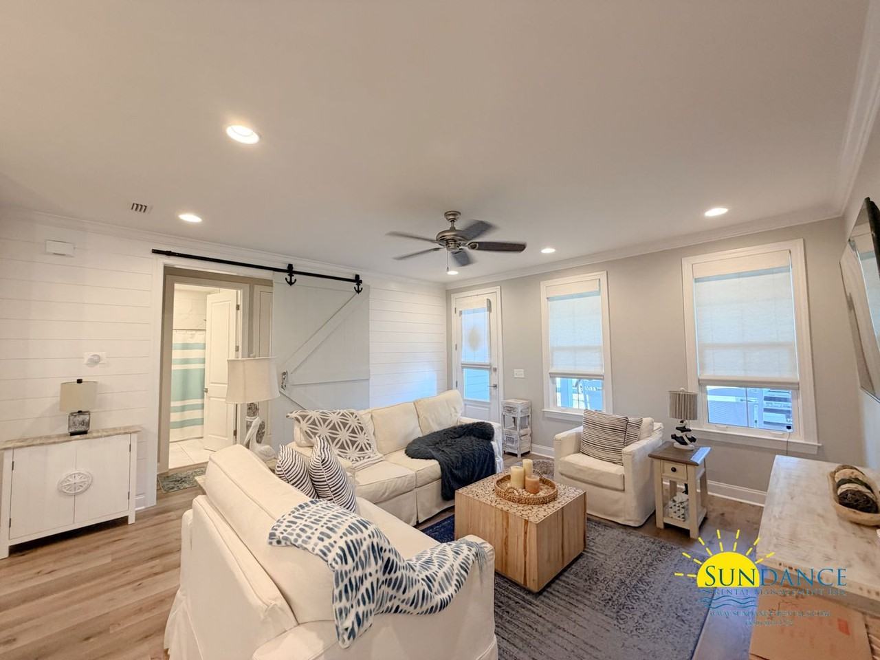 128 Conifer Ct - Photo 2 of 34