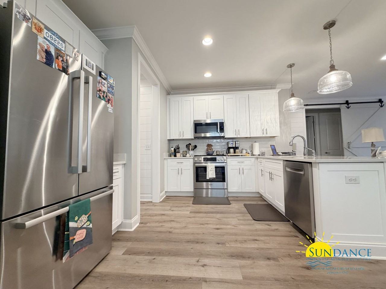 128 Conifer Ct - Photo 4 of 34