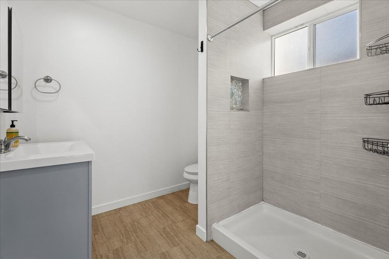 940 Marietta St - Photo 6 of 13