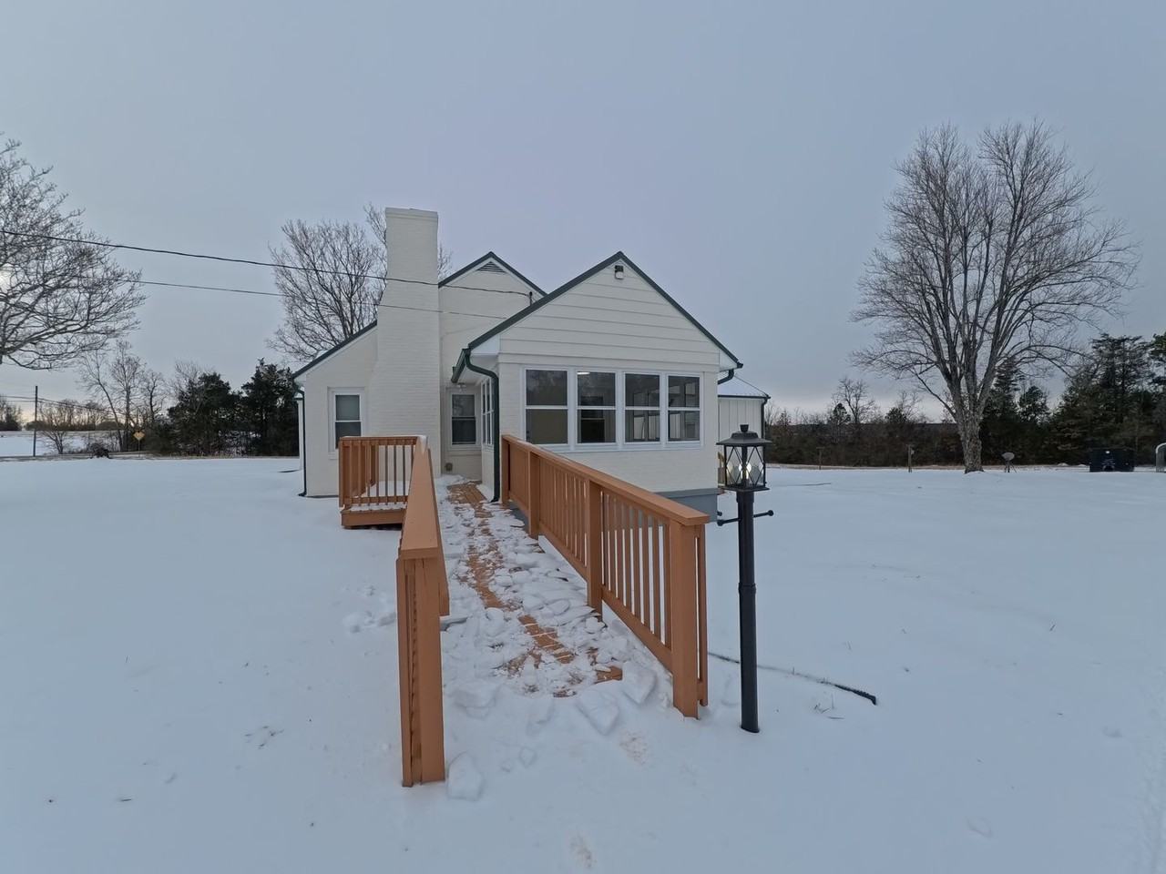 7399 Brookneal Hwy - Photo 5 of 25