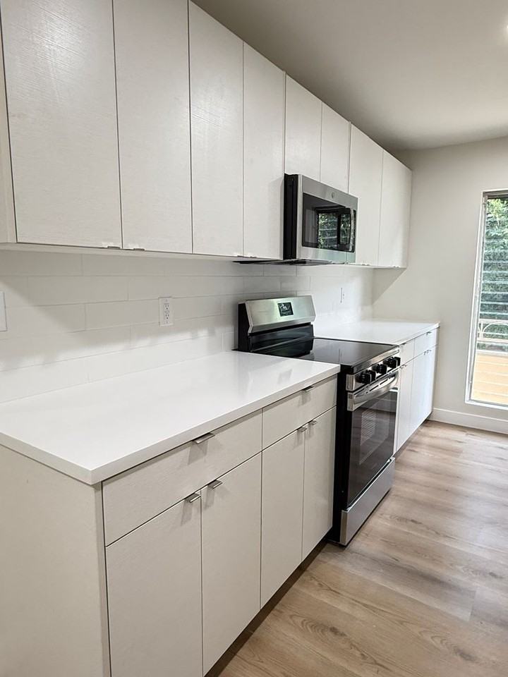 1835 CAMDEN AVE. LP - Photo 6 of 33