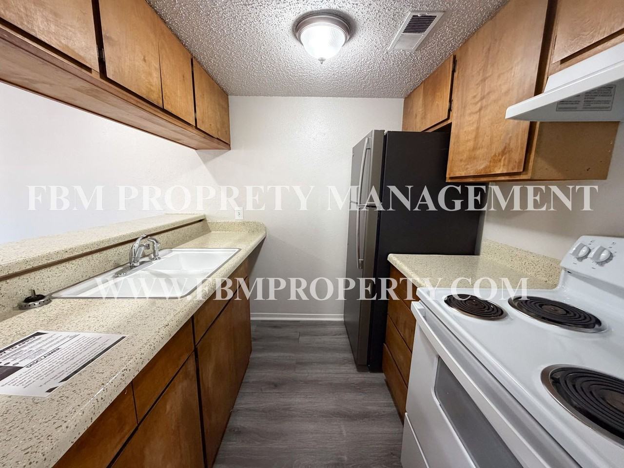 800 N Clay St #B - Photo 5 of 11