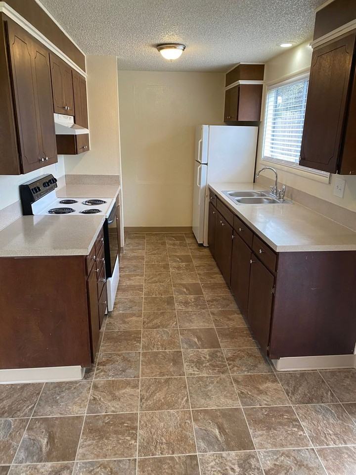 497 Nw Walnut Blvd - Photo 6 of 11