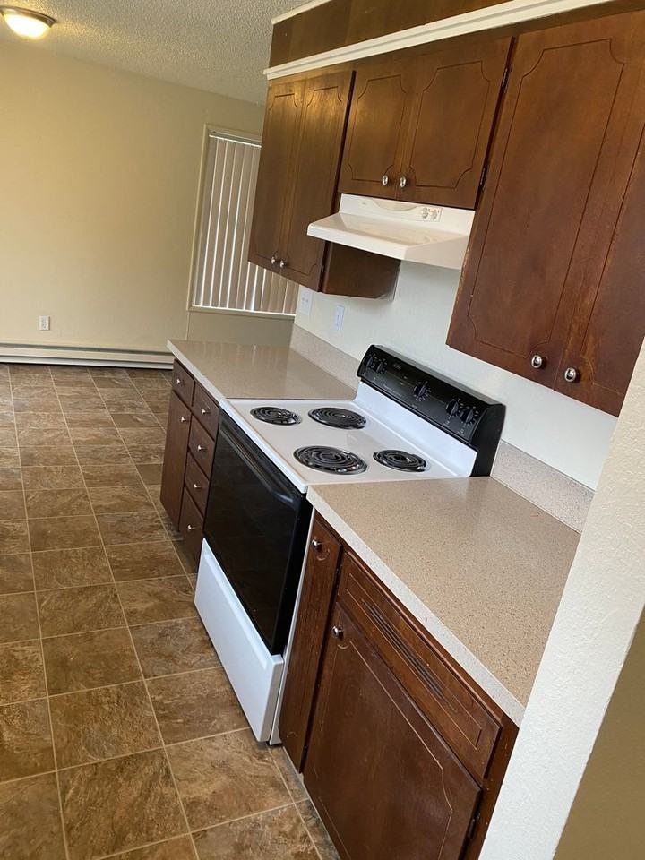 497 Nw Walnut Blvd - Photo 7 of 11