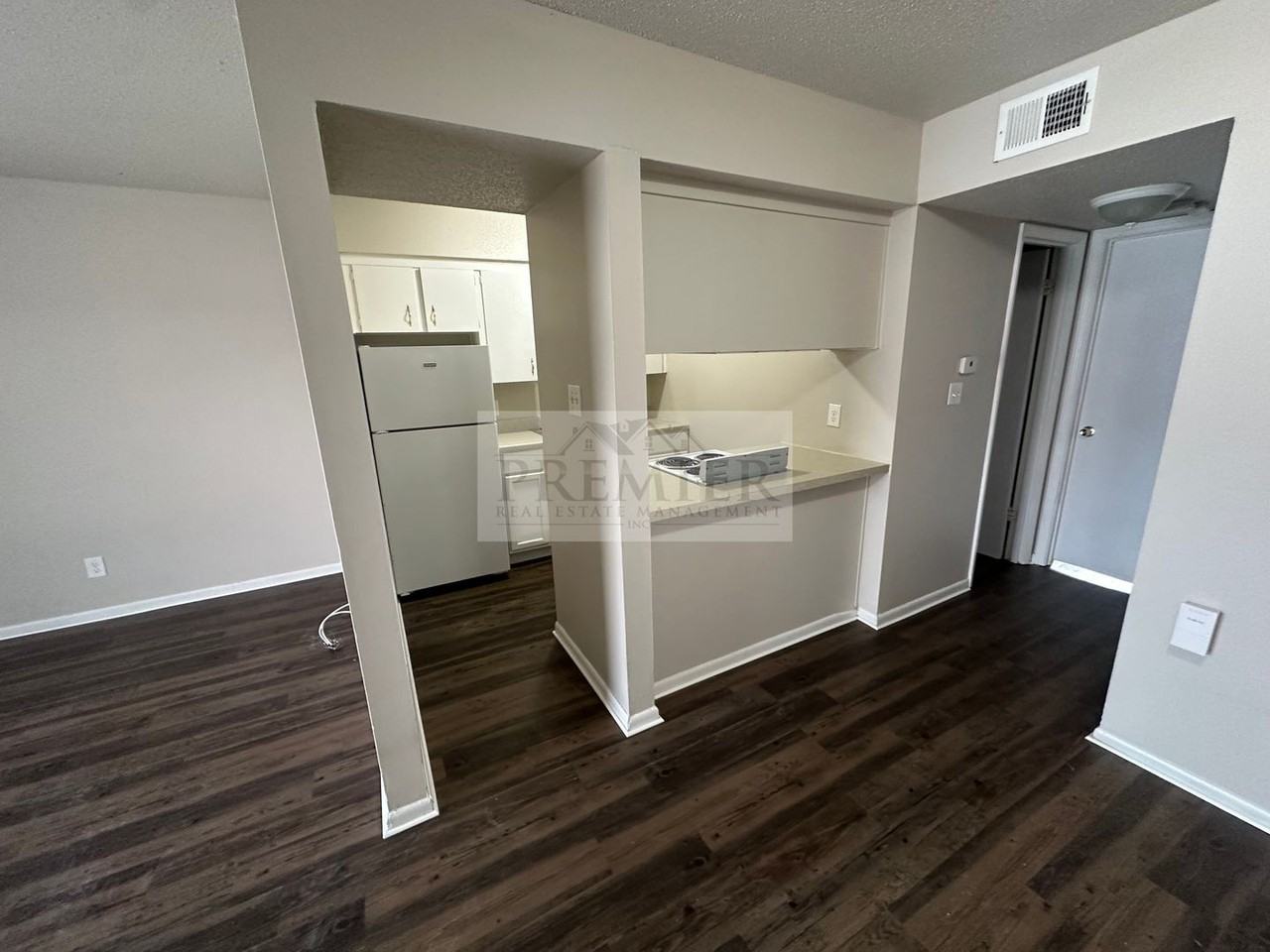 6017 Barton Dr - Photo 6 of 12